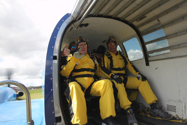 THE WORLDS OLEST TANDEM SKYDIVER AT 101 YEARS OLD with video 