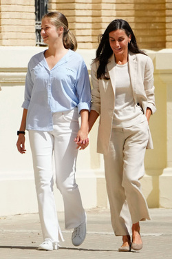 Princess Leonor attends her first day at General Military Academy Princess Leonor attends her first day at General Military Academy