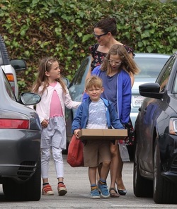 Jennifer Garner Ready For Action In Alias 2.0