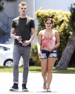 Ariel Winter and Levi Meaden out to Lunch Studio City