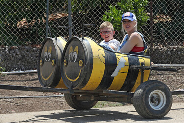Gwen Stefani with Kids Enjoying the Day at a Farm