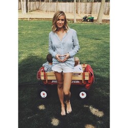 The best celebrity baby announcements on social media