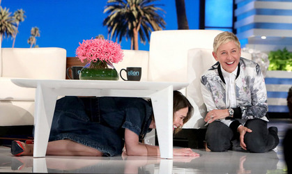 Sarah Paulson gets the fright of her life on the Ellen show