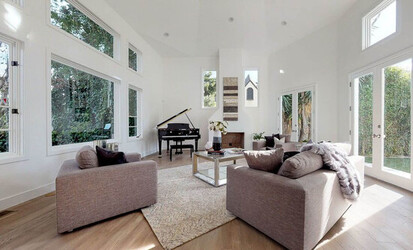 Hollywood film director Patty Jenkins has just bought this house in Santa Monica California for 6.35 million