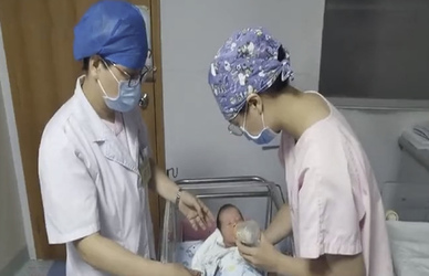 Cruel Dad Dumps Newborn Baby Girl Alongside Rubbish