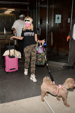 Kristin Chenoweth on her way to the Airport