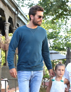 Scott Disick Finally Back On Daddy Duty Scott Disick Finally Back On Daddy Duty