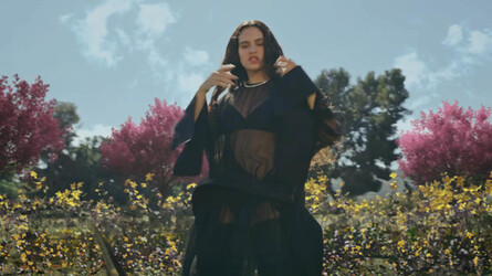 LISA from Blackpink new music video NEW WOMAN feat. Rosal&iacute;a