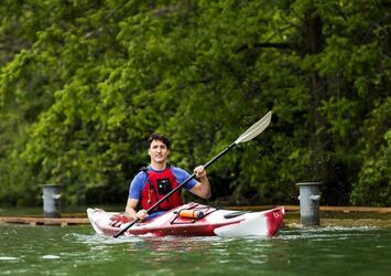 Prime Minister Justin Trudeau kayaks on the Niagara River