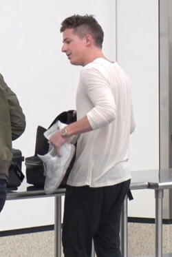 Charlie Puth Gets An Extremely Thorough Pat Down By LAX TSA Charlie Puth Gets An Extremely Thorough Pat Down By LAX TSA