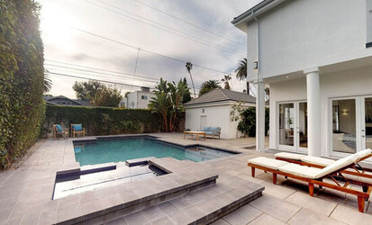 Hollywood film director Patty Jenkins has just bought this house in Santa Monica California for 6.35 million
