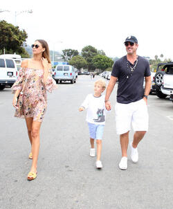 Robin Thicke And Pregnant Girlfriend April Love Take Julian To Malibu Fair Again Robin Thicke And Pregnant Girlfriend April Love Take Julian To Malibu Fair Again