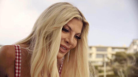 Kristin Cavallari Tori Spelling star in new advert for KIND Snacks 