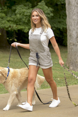 Jessie James Decker Walking her Dogs