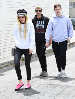 Is Bella Thorne Sending A Message To Scott Disick With This Hoodie 