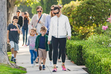 Jennifer Garner takes Samuel out for breakfast