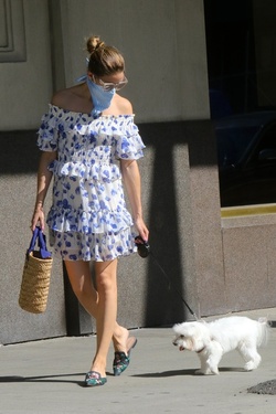Olivia Palermo and Mr Butler Go to the Park Olivia Palermo and Mr Butler Go to the Park