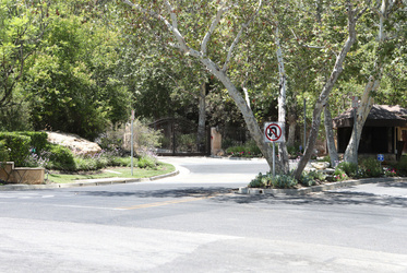 Media Arrives To The Scene As Jake Paul s Calabasas Mansion Raided By FBI