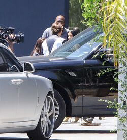 Kim Kardashian shows off her famous derriere in sweatpants