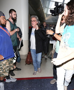 Goldie Hawn and Kurt Russell arrive at the airport