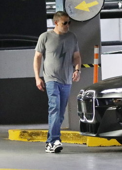 Ben Affleck looks relaxed on the day JLo filed for divorce