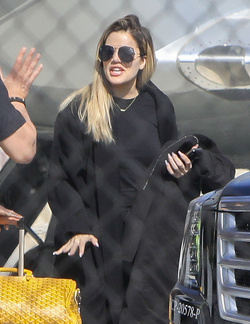 Champagne For Khloe The Baller Babe Celebrates Cavaliers Win Over Celtics