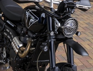 Daniel Craig gifts unique birthday present to RNLI