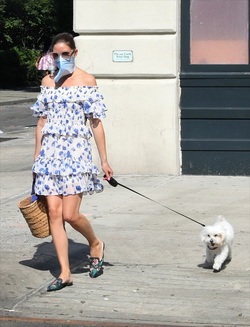 Olivia Palermo and Mr Butler Go to the Park Olivia Palermo and Mr Butler Go to the Park