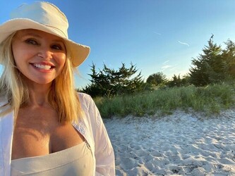 Celebrity Selfies