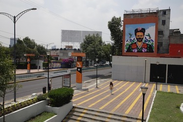 Murals In Mexico City Praise Medical Workers