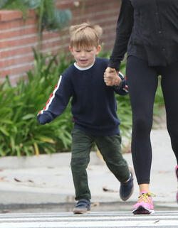 Jennifer Garner bonds with her three children in Brentwood as her divorce from husband Ben Affleck looms. Jennifer Garner bonds with her three children in Brentwood as her divorce from husband Ben Affleck looms.