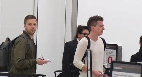 Charlie Puth Gets An Extremely Thorough Pat Down By LAX TSA Charlie Puth Gets An Extremely Thorough Pat Down By LAX TSA