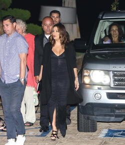 Eva Longoria Is All Style In Malibu
