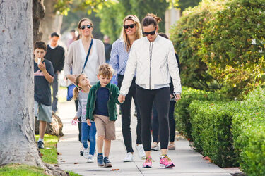 Jennifer Garner takes Samuel out for breakfast