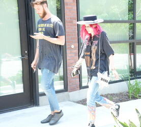 Bella Thorne Out With A Mystery Man After Explosive Relationship With Scott Disick Bella Thorne Out With A Mystery Man After Explosive Relationship With Scott Disick
