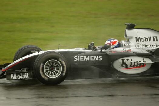 Test nuova Mclaren MP4 19B a Silverstone