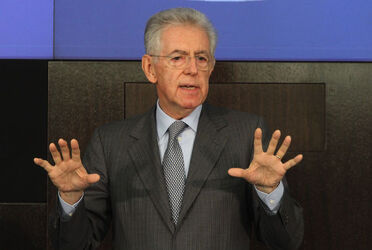CONFERENZA STAMPA FINE ANNO MARIO MONTI CONFERENZA STAMPA FINE ANNO MARIO MONTI