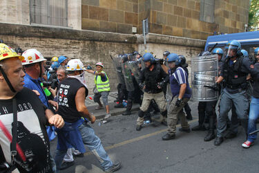 MANIFESTAZIONE OPERAI ALCOA