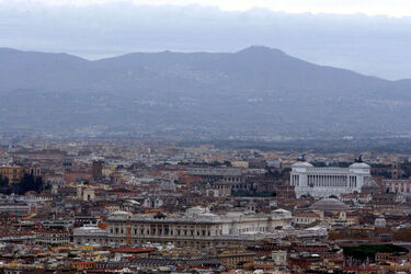 ROMA TERRENO AGRICOLO VISTO DALL ALTO ROMA TERRENO AGRICOLO VISTO DALL ALTO
