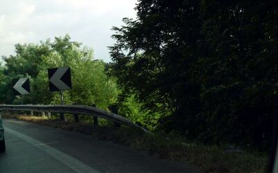 GUARD RAIL