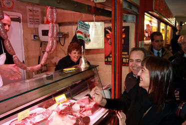 RENATA POLVERINI AL MERCATO