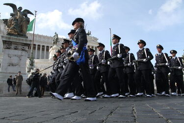 67 ANNIVERSARIO FESTA DELLA LIBERAZIONE DEPOSIZIONE CORONA ALLORO 67 ANNIVERSARIO FESTA DELLA LIBERAZIONE DEPOSIZIONE CORONA ALLORO
