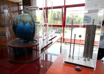 ISTITUTO DI GEOFISICA E VULCANOLOGIA ISTITUTO DI GEOFISICA E VULCANOLOGIA