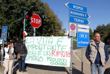 MANIFESTAZIONE DISCARICA RIANO ROMA MANIFESTAZIONE DISCARICA RIANO ROMA