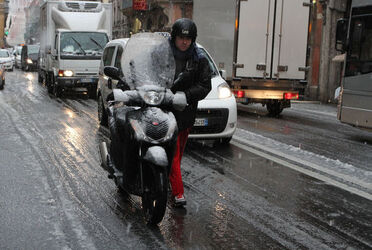 FITTA NEVICATA A ROMA