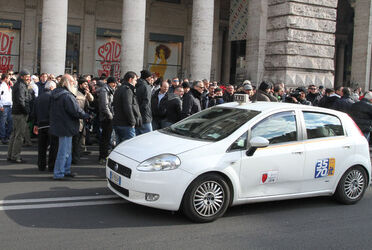 MANIFESTAZIONE TASSISTI CONTRO LIBERALIZZAZIONE