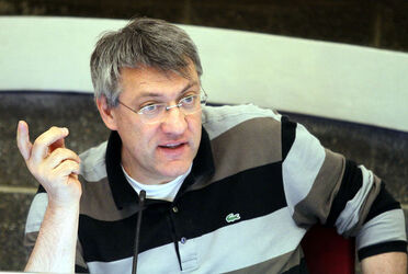 CONFERENZA STAMPA FIOM CGIL SU FIAT CONFERENZA STAMPA FIOM CGIL SU FIAT