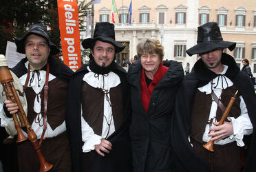 CONFERENZA STAMPA SINDACATI PER RIAPRIRE CONFRONTO CON IL GOVERNO