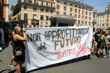 MANIFESTAZIONE PER TEATRO VALLE