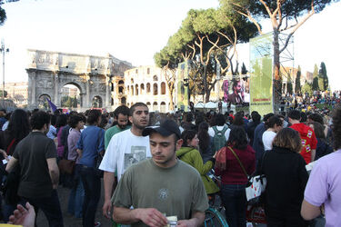 MANIFESTAZIONE CONTRO IL PRECARIATO MANIFESTAZIONE CONTRO IL PRECARIATO